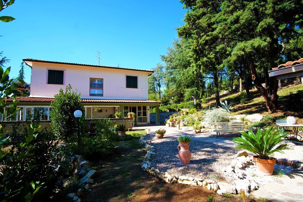 Bed And Breakfast Romantica Evasione Sutri Extérieur photo